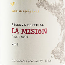 Load image into Gallery viewer, William Fèvre Chile La Misión Reserva Especial Pinot Noir 2018 750ml
